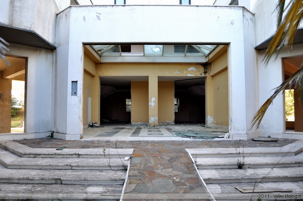 Abandoned offices building