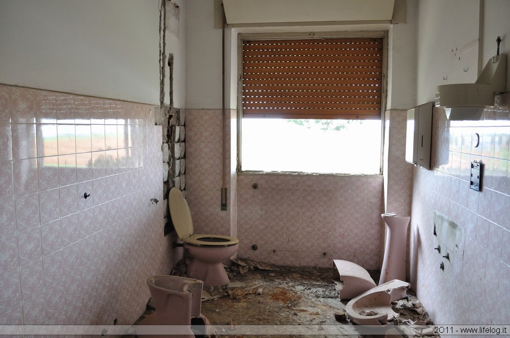 Abandoned industrial plant