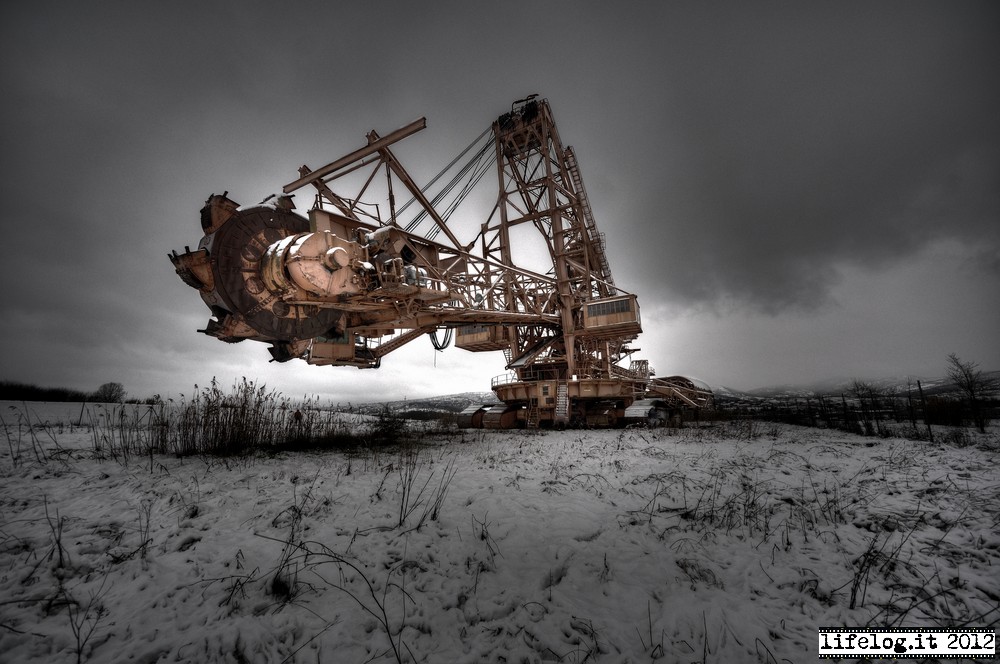 Mechanical-elephants' graveyard