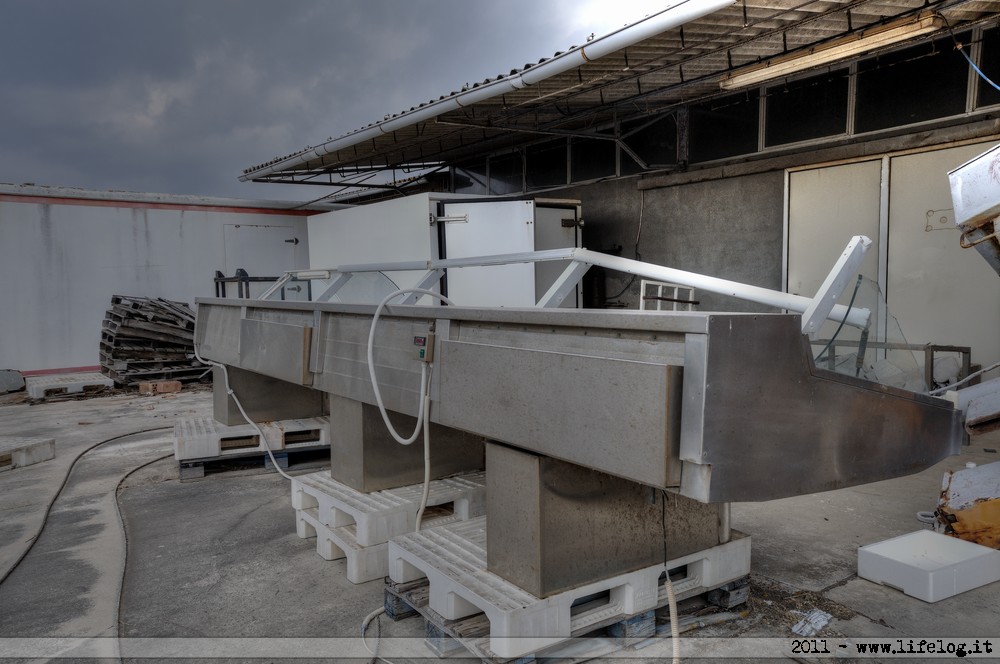 Shellfish farming plant