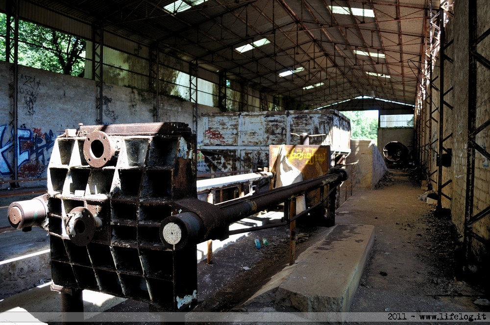 Sulfur processing plant