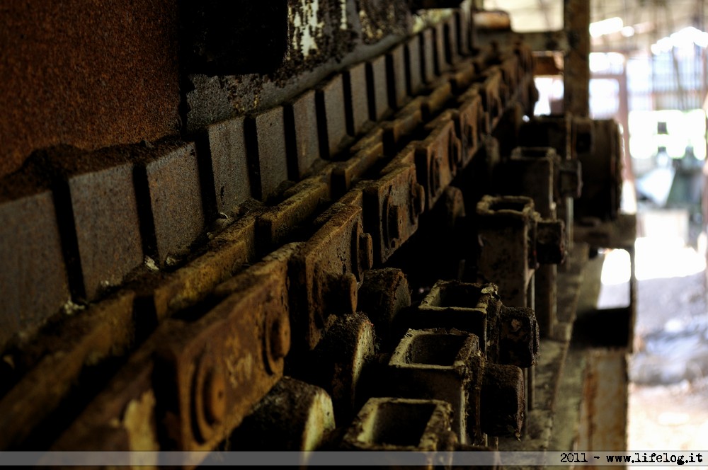 Sulfur processing plant