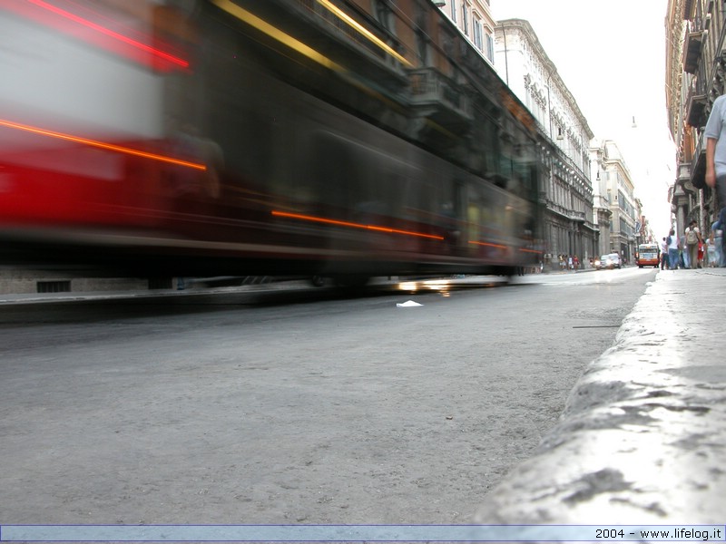 Roma - Via del Corso - Pietromassimo Pasqui 2004