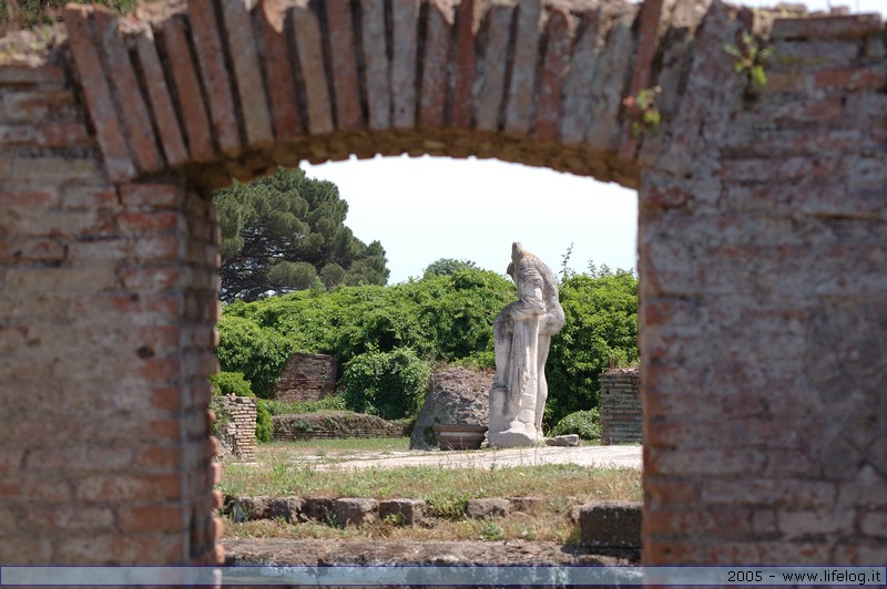 Ostia Antica - Roma - Pietromassimo Pasqui 2005