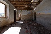 Stazione abbandonata - Sardegna - "Ho deciso di autonominarmi Signore di Demanio"