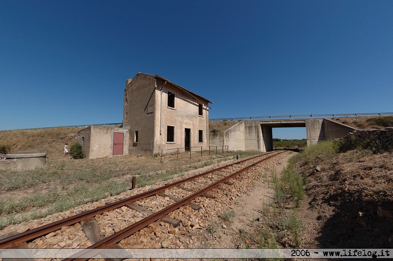 Stazione abbandonata - Sardegna - 