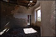Stazione abbandonata - Sardegna - "Ho deciso di autonominarmi Signore di Demanio"