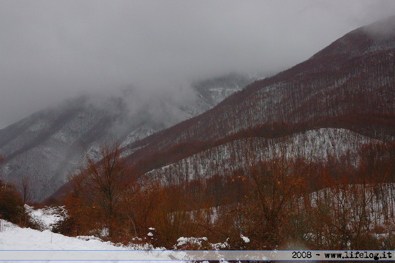 Abruzzo - Italia - Pietromassimo Pasqui 2008