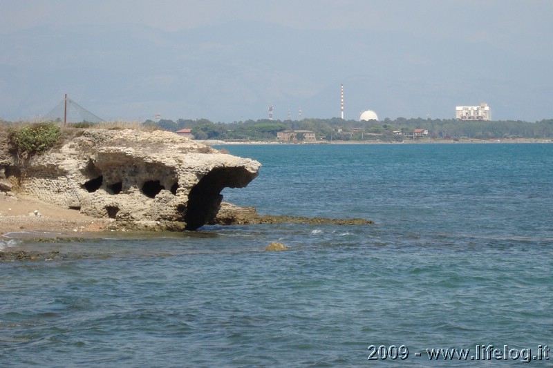 Da Torre Astura, ruderi romani e la centrale atomica di Borgo Sabotino - Pietromassimo Pasqui 2009