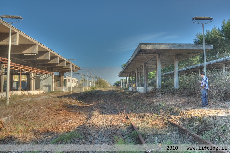 Stazione abbandonata di Porto - Linea Roma-Fiumicino - Pietromassimo Pasqui 2010