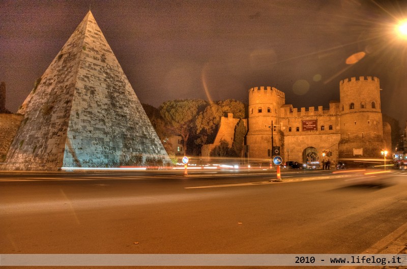 HDR da tre scatti notturni - Piramide Roma - Pietromassimo Pasqui 2010